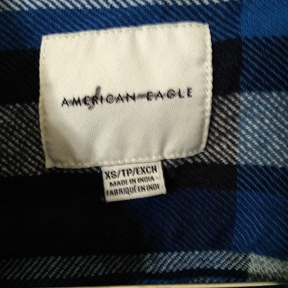 American Eagle flannel plaid button down shirt size extra small - Picture 3 of 9